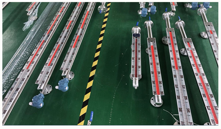 頂裝式磁浮子液位計(jì)產(chǎn)品圖